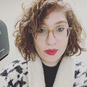 Meet your Posher, Deena